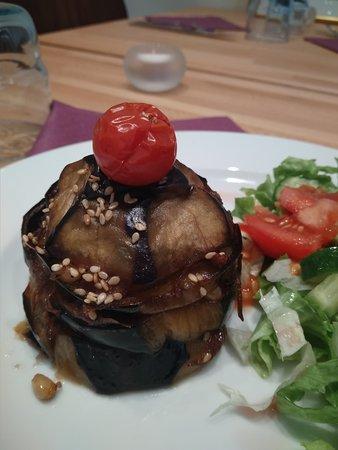 Karavaki Au Jardin Du Luxembourg